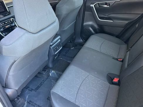 Used 2024 Toyota RAV4 XLE FWD image 12