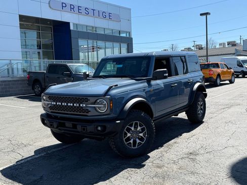 New 2025 Ford Bronco Badlands AWD/4WD image 1