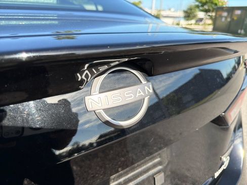 Used 2024 Nissan Altima 2.0 SR FWD image 19