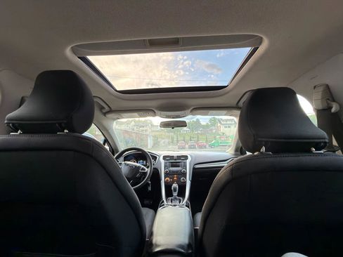 Used 2015 Ford Fusion SE FWD image 20