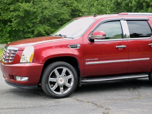 Used 2010 Cadillac Escalade Luxury AWD/4WD image 53