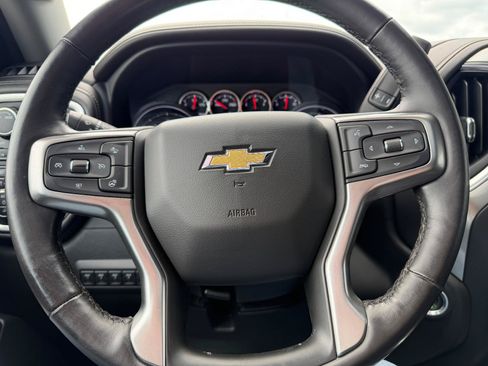 Used 2021 Chevrolet Silverado 2500 LTZ w/ LTZ Convenience Package AWD/4WD image 12