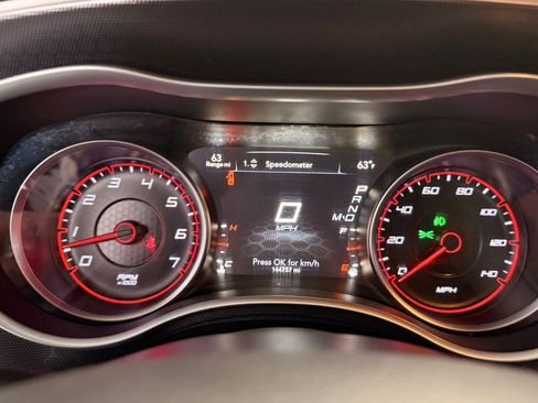 Used 2016 Dodge Charger SXT image 29