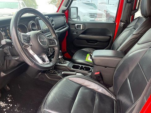 Used 2018 Jeep Wrangler Unlimited Sahara w/ Dual Top Group image 9