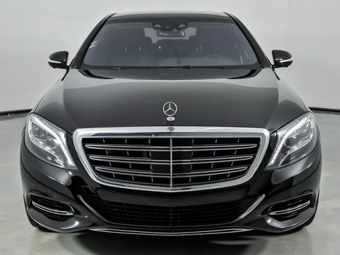 Used 2017 Mercedes-Benz Maybach S 550 4MATIC image 5