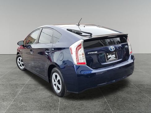 Used 2015 Toyota Prius Three image 5