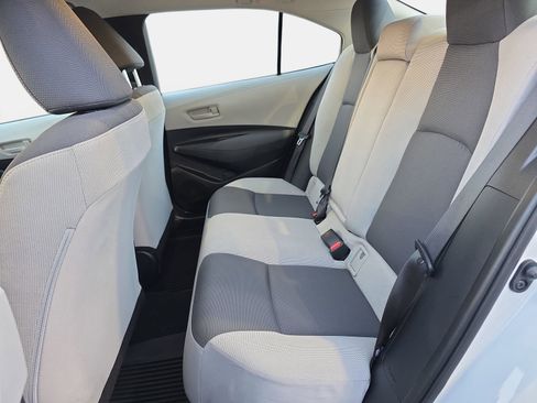 Used 2025 Toyota Corolla LE image 13