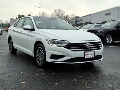 Used 2019 Volkswagen Jetta SE w/ Cold Weather Package