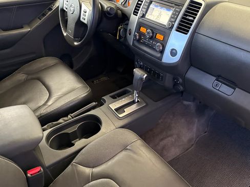 Used 2017 Nissan Frontier PRO-4X w/ Pro-4x Luxury Package AWD/4WD image 16