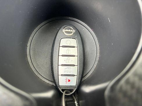 Used 2025 Nissan Altima 2.5 SV FWD image 21