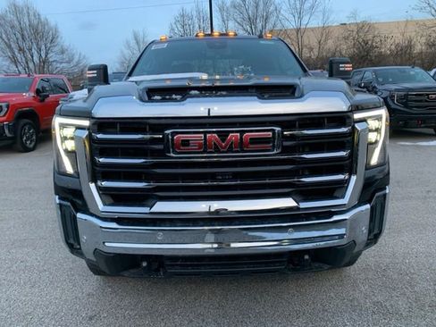 New 2026 GMC Sierra 2500 SLE w/ SLE Value Package; image 9