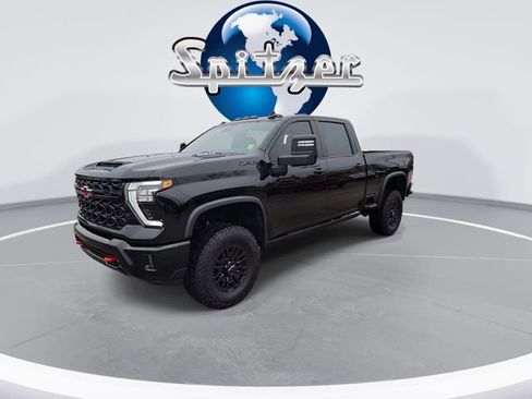 Certified 2024 Chevrolet Silverado 2500 ZR2 w/ Technology Package image 4