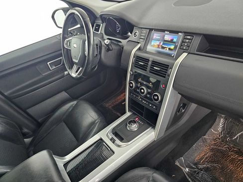 Used 2016 Land Rover Discovery Sport SE AWD/4WD image 11