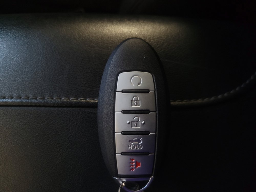 Used 2019 Nissan Rogue SV FWD image 32