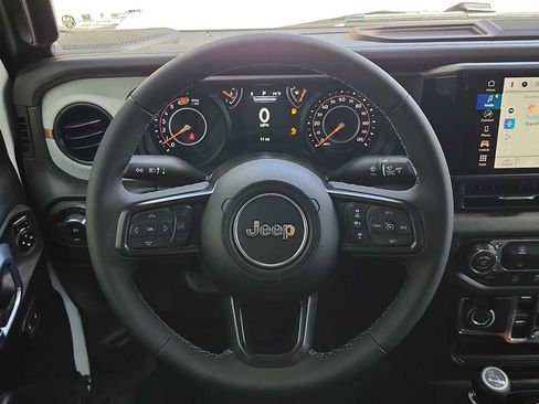 Used 2026 Jeep Wrangler Unlimited Sport AWD/4WD image 19