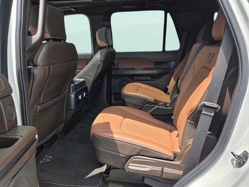 Used 2023 Ford Expedition King Ranch AWD/4WD image 9
