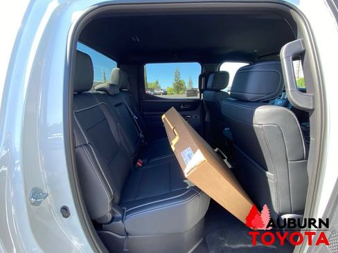 New 2026 Toyota Tundra Limited AWD/4WD image 11