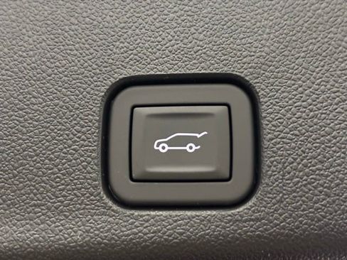 New 2026 GMC Acadia Elevation w/ Super Cruise Package image 12