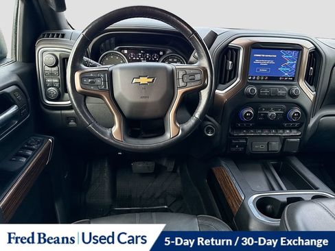 Used 2022 Chevrolet Silverado 1500 High Country w/ Technology Package image 26
