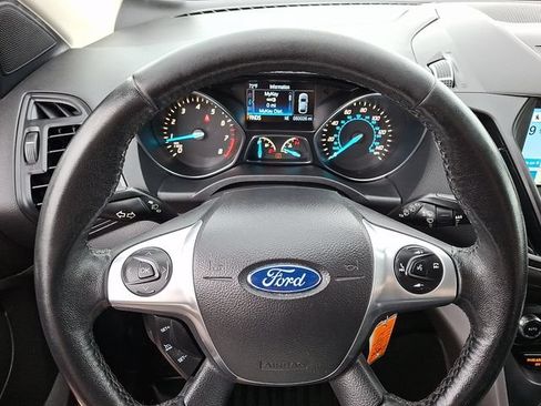 Used 2016 Ford Escape SE w/ SE Leather Comfort Package FWD image 19