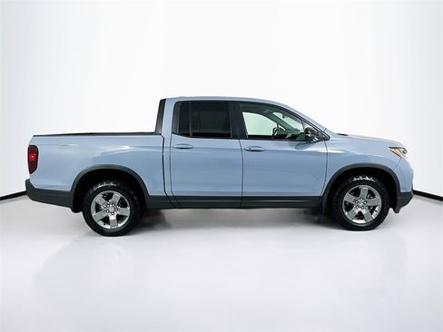 Certified 2025 Honda Ridgeline TrailSport image 6