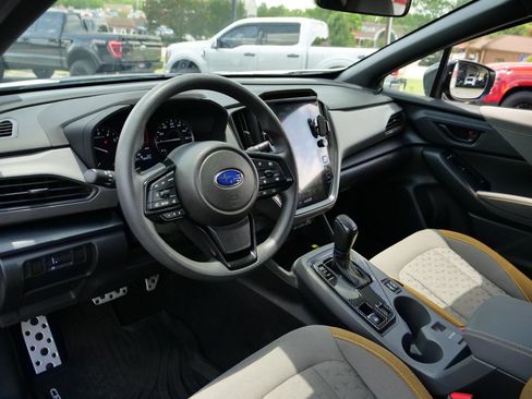Used 2024 Subaru Crosstrek 2.5i Sport AWD/4WD image 2