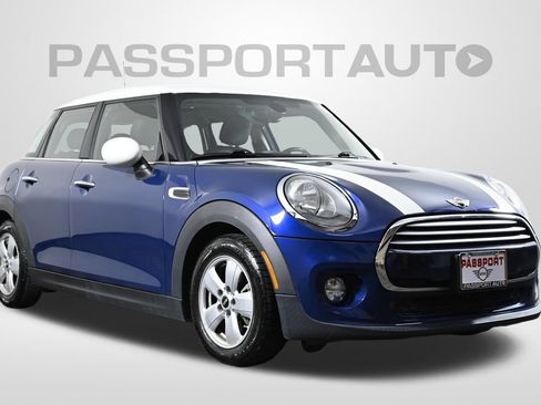 Used 2015 MINI Cooper 4-Door Hardtop FWD image 3