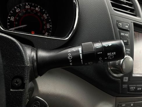 Used 2012 Toyota Highlander SE FWD image 39