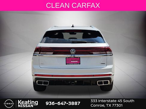 Used 2024 Volkswagen Atlas Cross Sport SEL R-Line AWD/4WD image 4