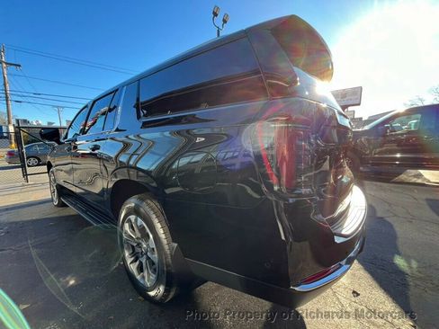 Used 2026 Chevrolet Suburban LT image 6