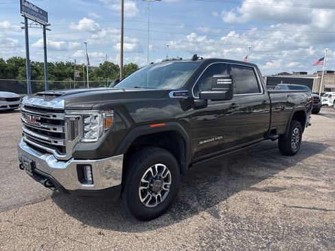 Used 2023 GMC Sierra 3500 SLE w/ SLE Convenience Package AWD/4WD image 3