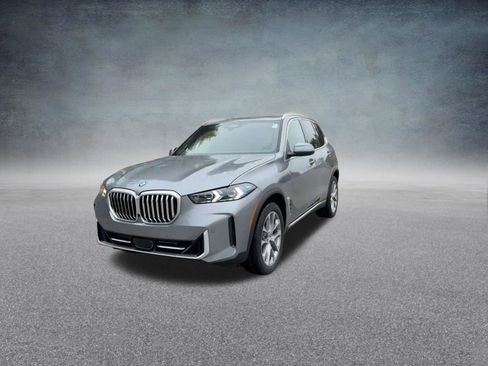 Used 2024 BMW X5 xDrive40i w/ Premium Package image 8