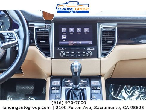 Used 2018 Porsche Macan image 12