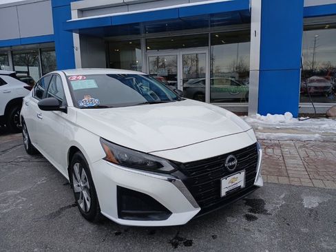 Used 2024 Nissan Altima 2.5 S image 35