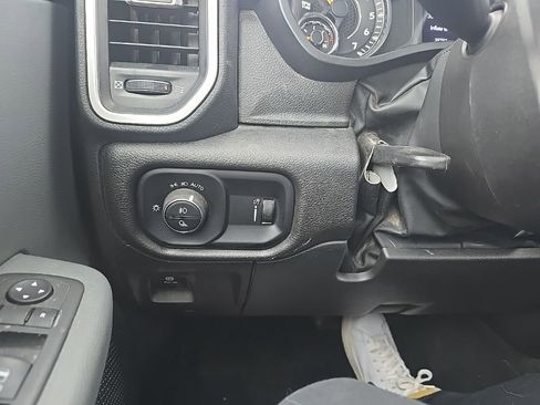 Used 2022 RAM 1500 Big Horn image 16