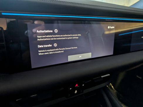 Used 2025 Porsche Macan Electric image 56