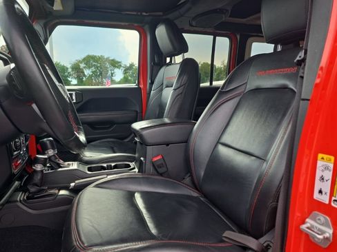 Used 2018 Jeep Wrangler Unlimited Rubicon AWD/4WD image 16