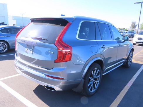 Used 2017 Volvo XC90 T6 Inscription w/ Vision Package AWD/4WD image 3