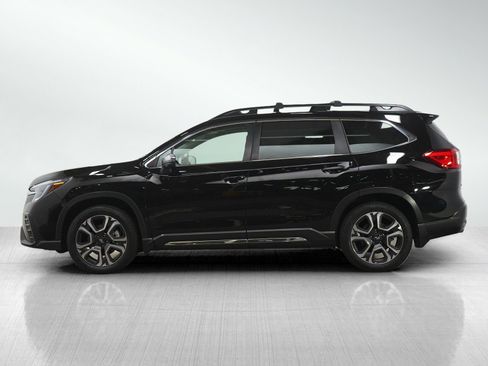 Used 2023 Subaru Ascent Limited w/ Technology Package AWD/4WD image 2