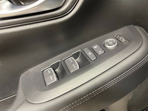 New 2026 Honda HR-V EX-L image 14