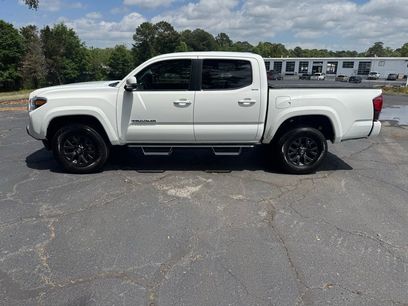 Used 2022 Toyota Tacoma SR5 w/ Technology Package