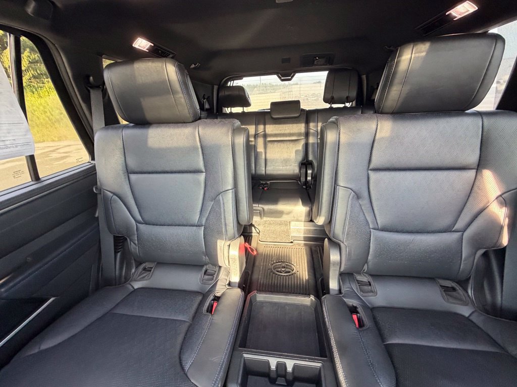 Used 2024 Toyota Sequoia Platinum AWD/4WD image 14