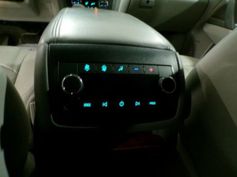 Used 2012 Buick Enclave Premium image 15