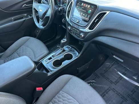 Used 2018 Chevrolet Equinox LT w/ Sun & Infotainment Package image 22