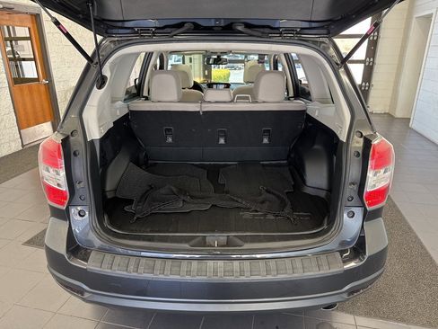 Used 2015 Subaru Forester 2.5i Limited w/ Popular Package #2 image 9