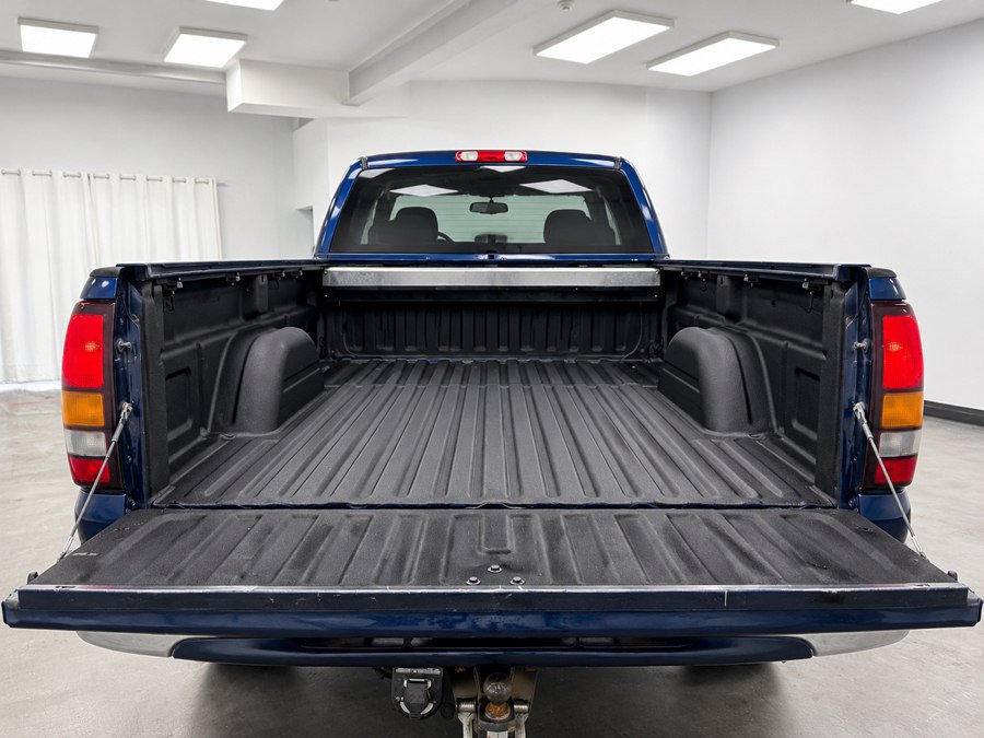 Used 2005 GMC Sierra 1500 SLE w/ Safe And Sound Package AWD/4WD image 64