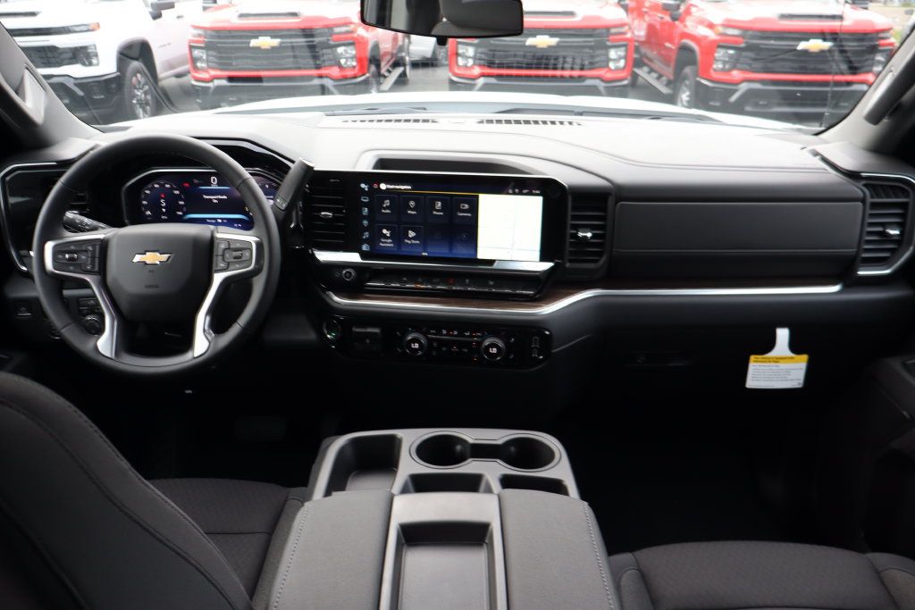 New 2026 Chevrolet Silverado 1500 LT AWD/4WD image 15