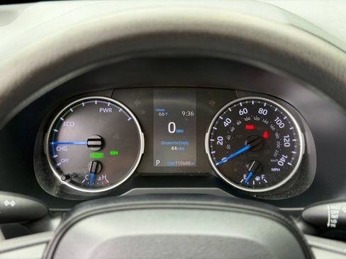 Used 2019 Toyota RAV4 XLE AWD/4WD image 12