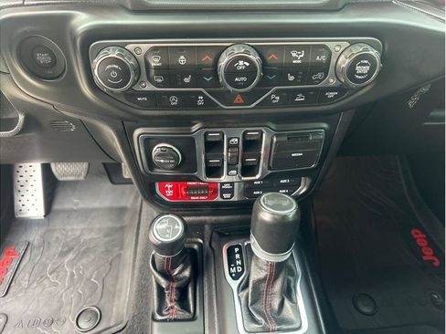 Used 2021 Jeep Wrangler Unlimited Rubicon image 22