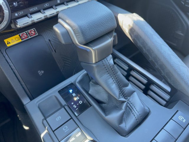 Used 2026 Toyota 4Runner Limited AWD/4WD image 24